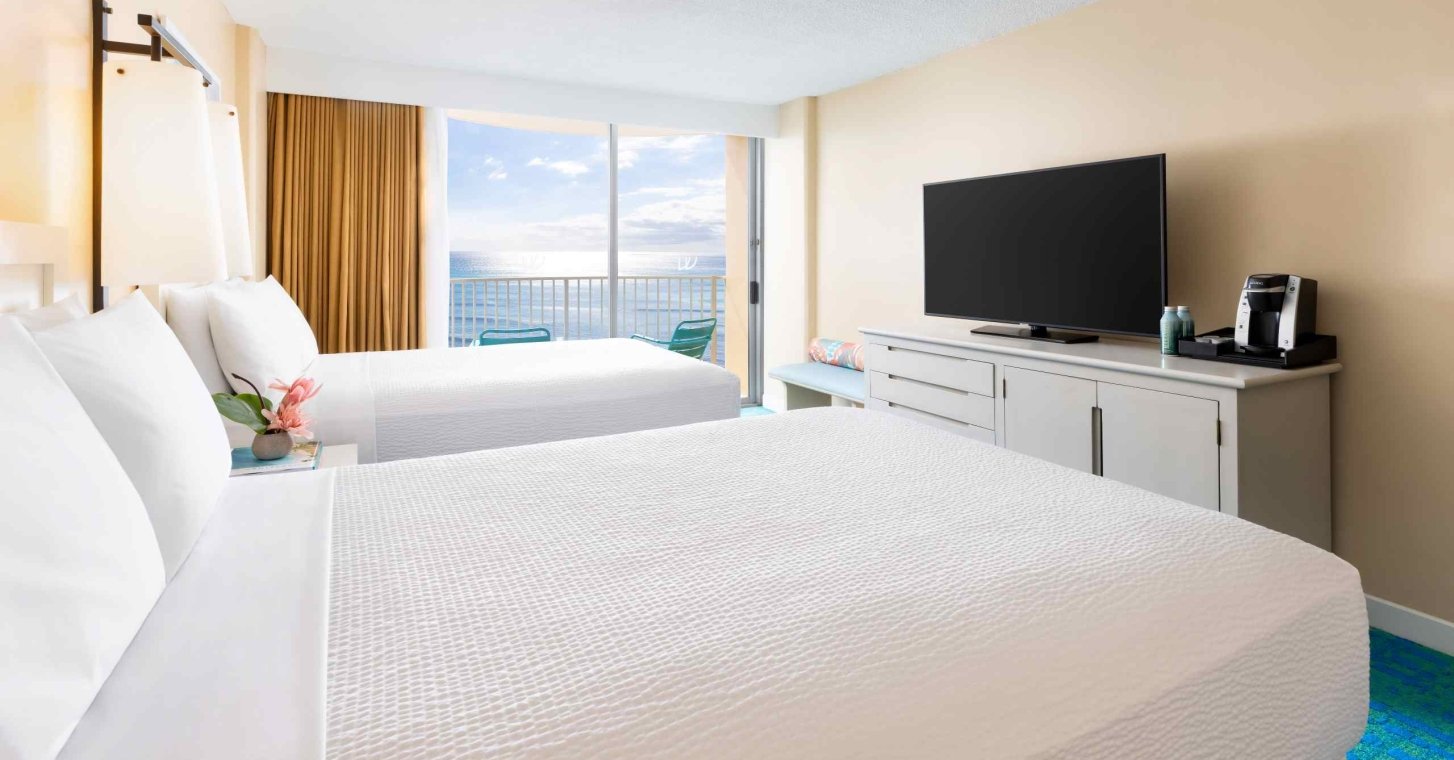 Ocean Front with Lanai 40