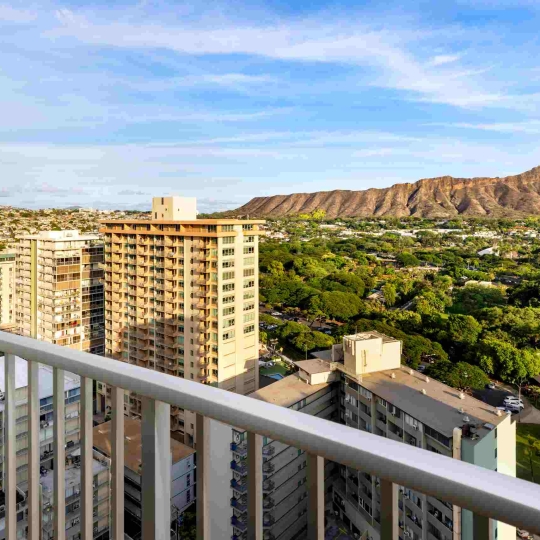 Diamond Head View Triple Doubles 5