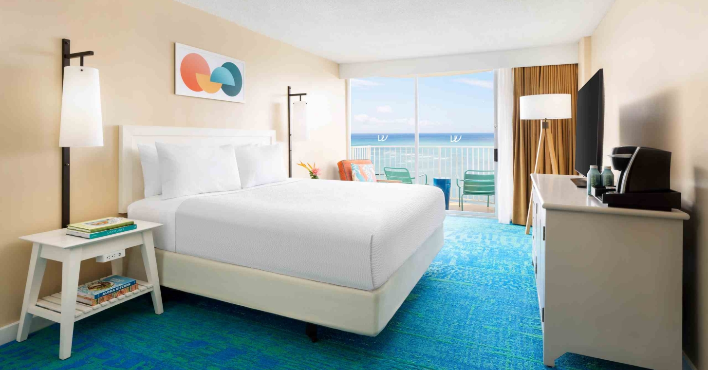 Ocean Front with Lanai 44