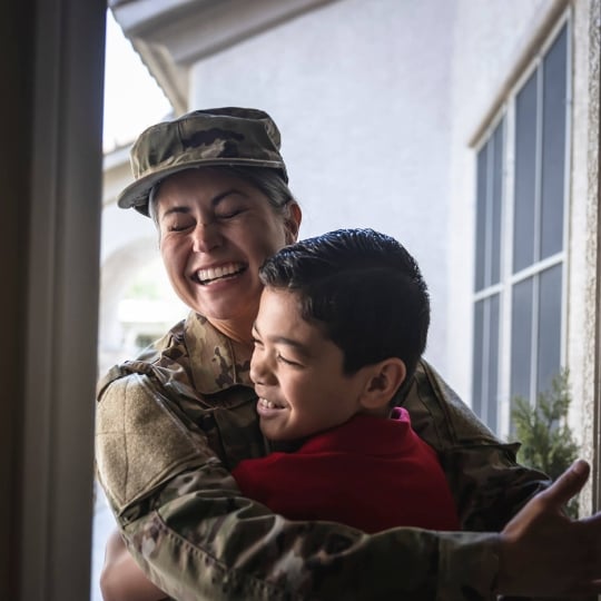 Soldier returning to family