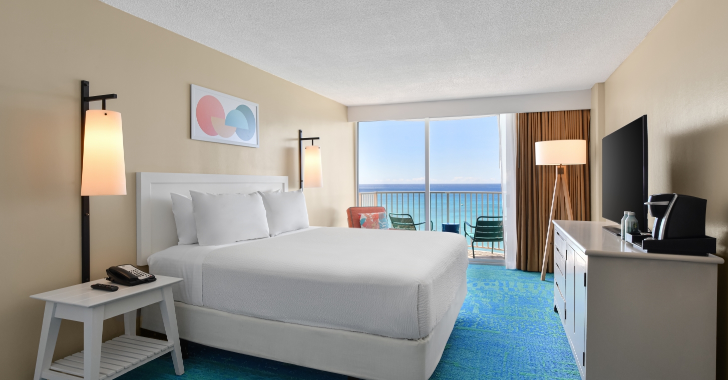 Ocean Front with Lanai 24