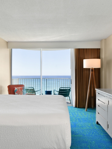 Ocean Front with Lanai 32