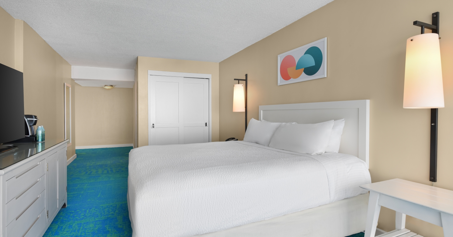 Ocean Front with Lanai 16