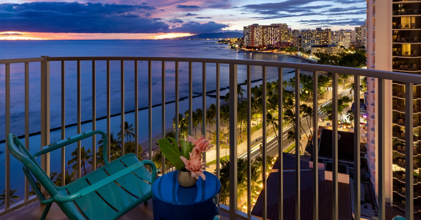 Three Bedroom Ocean View Suite with Lanai