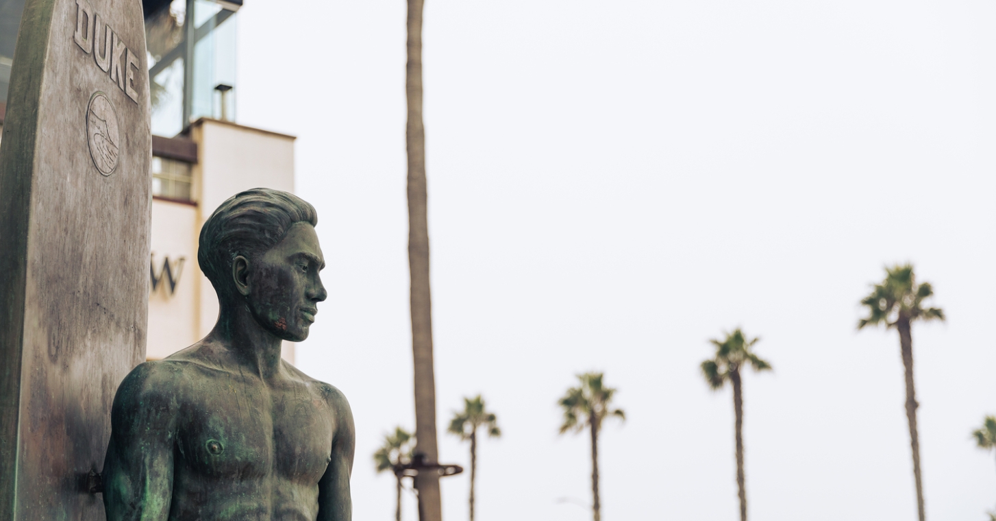 Close up of the Duke Kahanamoku Statue in Huntington Beach California