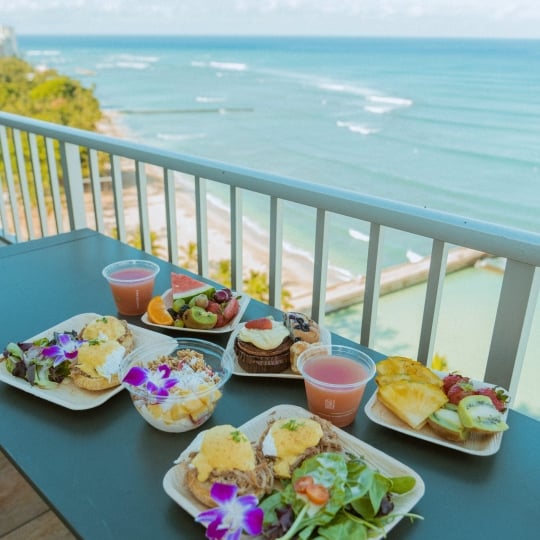 Breakfast with a view at the Coconut Club