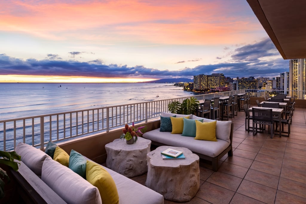 Coconut Club lanai at sunset